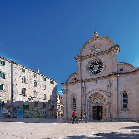 Lovely Home In Sibenik With Wifi Εξωτερικό φωτογραφία