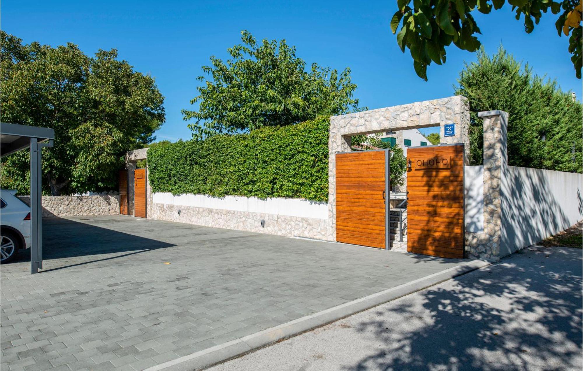 Lovely Home In Sibenik With Wifi Εξωτερικό φωτογραφία