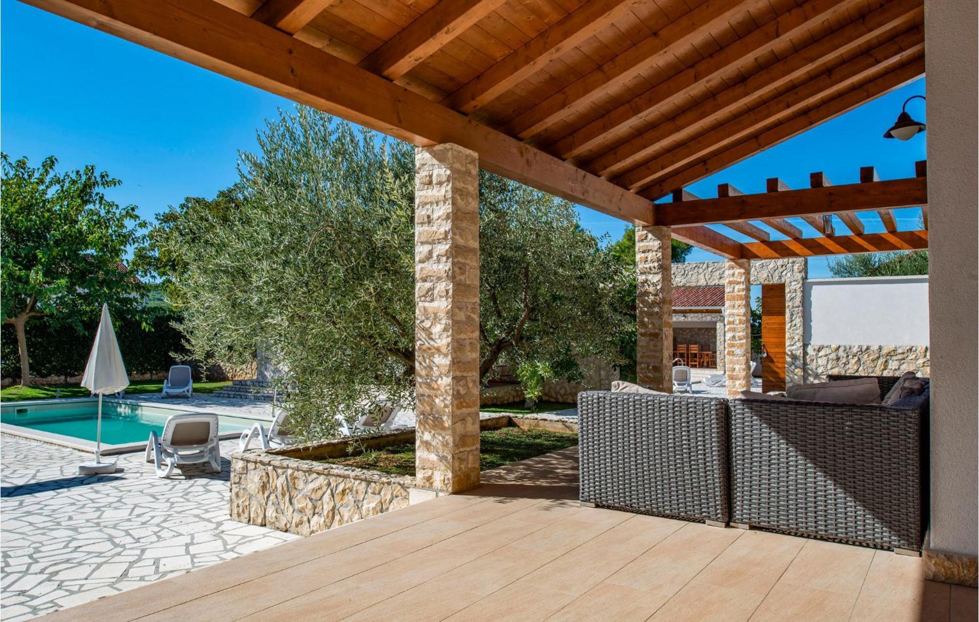 Lovely Home In Sibenik With Wifi Εξωτερικό φωτογραφία