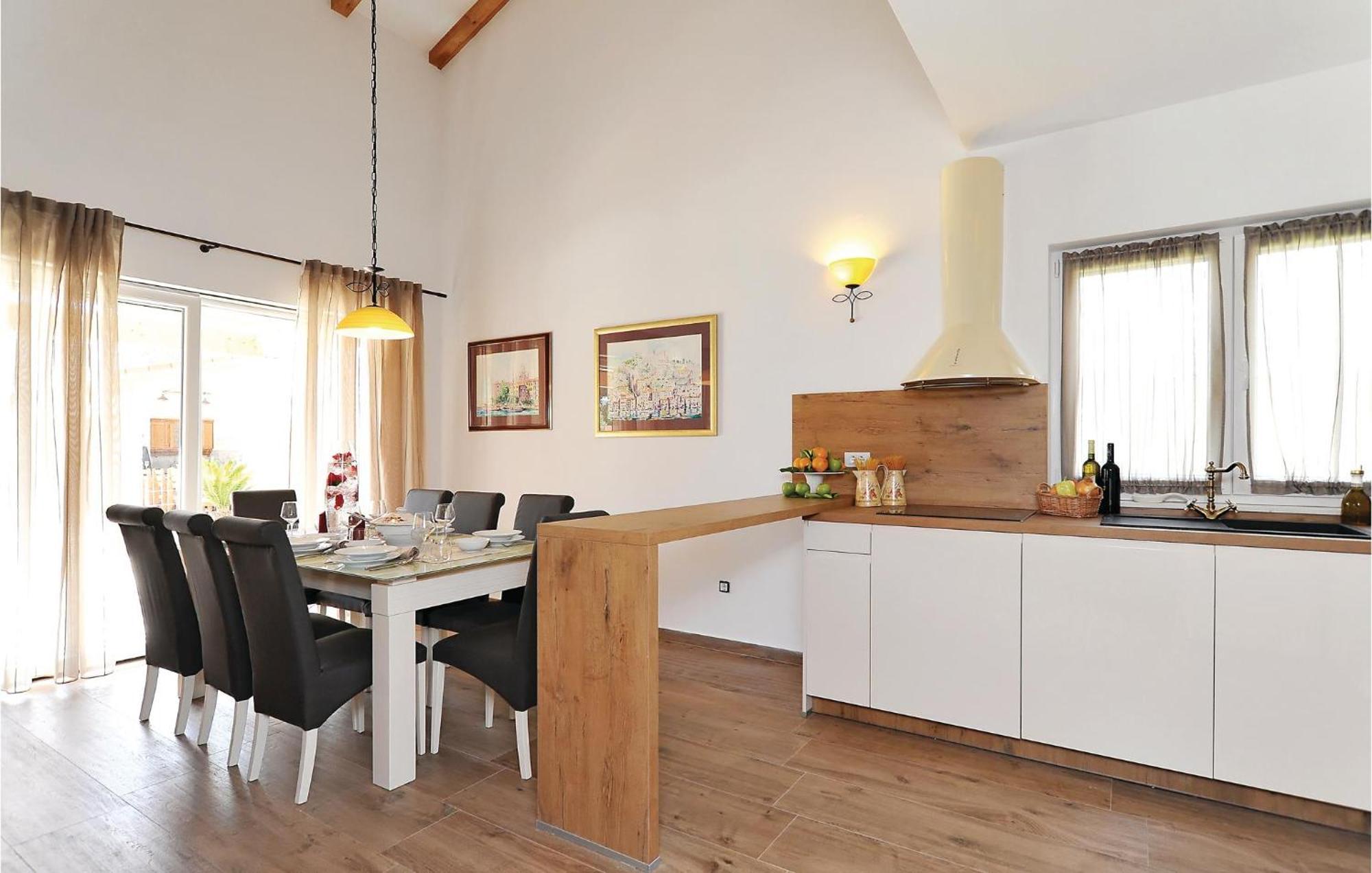 Lovely Home In Sibenik With Wifi Εξωτερικό φωτογραφία