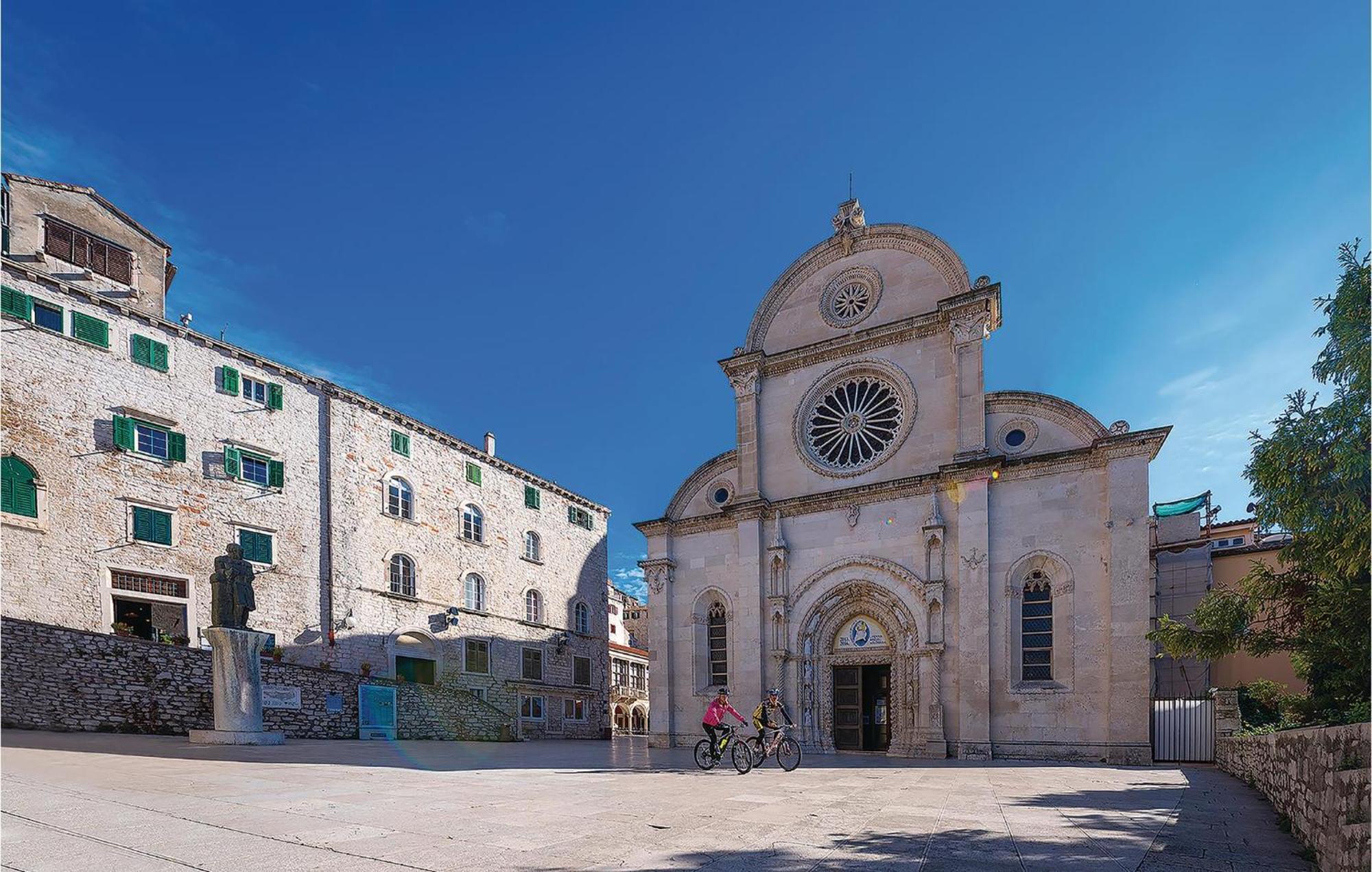Lovely Home In Sibenik With Wifi Εξωτερικό φωτογραφία