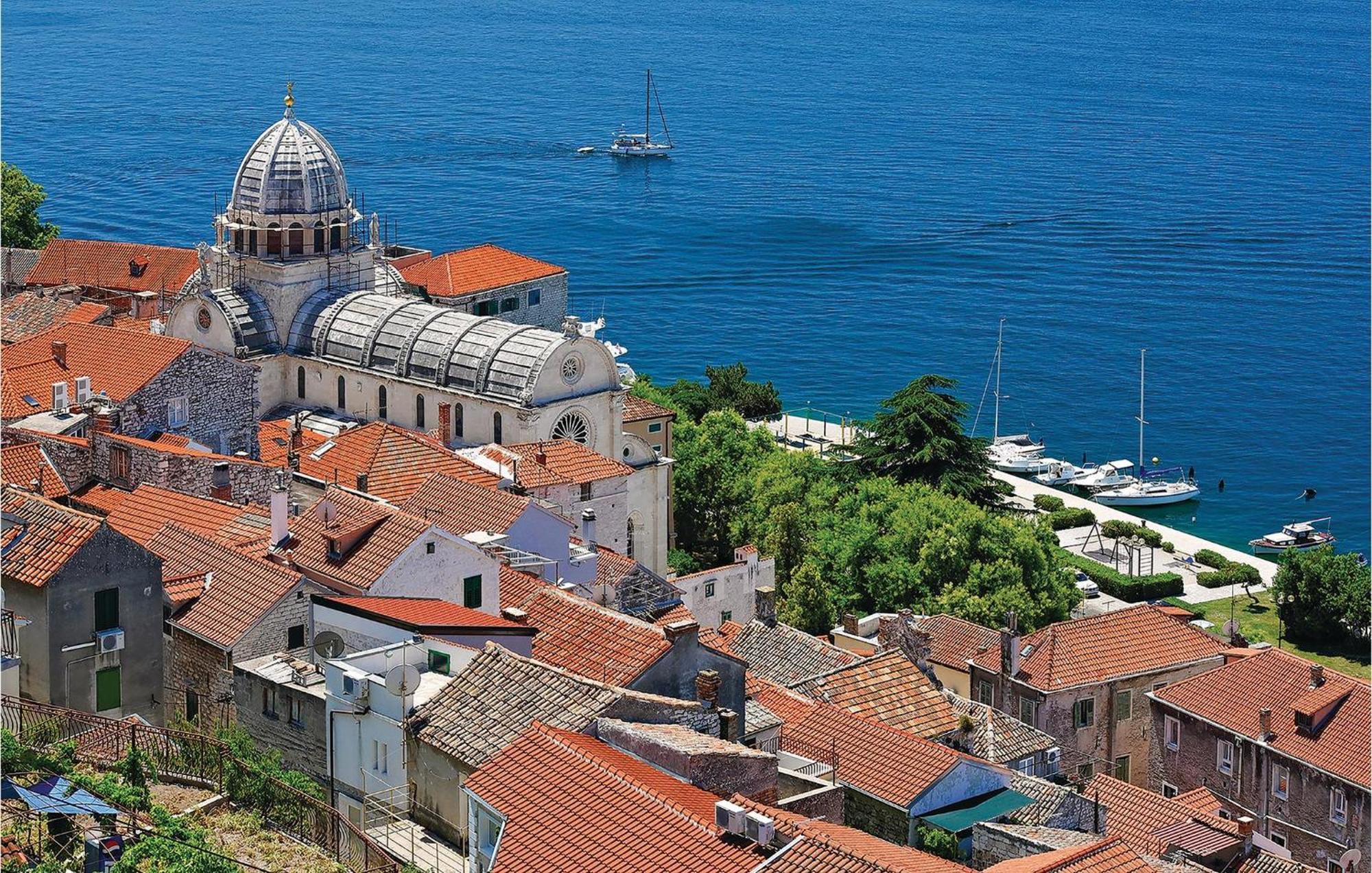Lovely Home In Sibenik With Wifi Εξωτερικό φωτογραφία