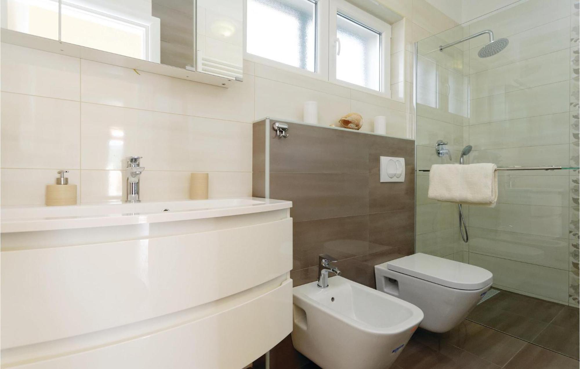 Lovely Home In Sibenik With Wifi Εξωτερικό φωτογραφία